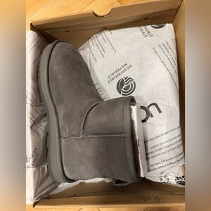 UGG Women's Mini II Classic Boots